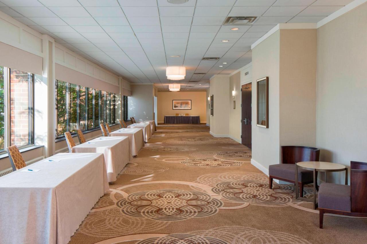 Sheraton Harrisburg Hershey Hotel Bagian luar foto
