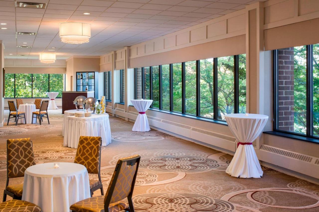 Sheraton Harrisburg Hershey Hotel Bagian luar foto